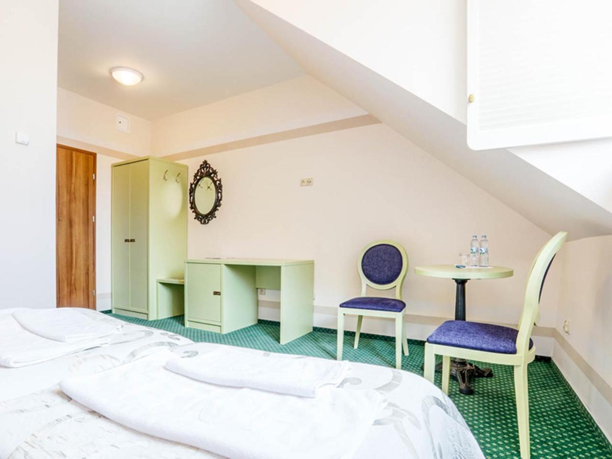 Hotel Magiczny Zakatek Raszowa Esterno foto